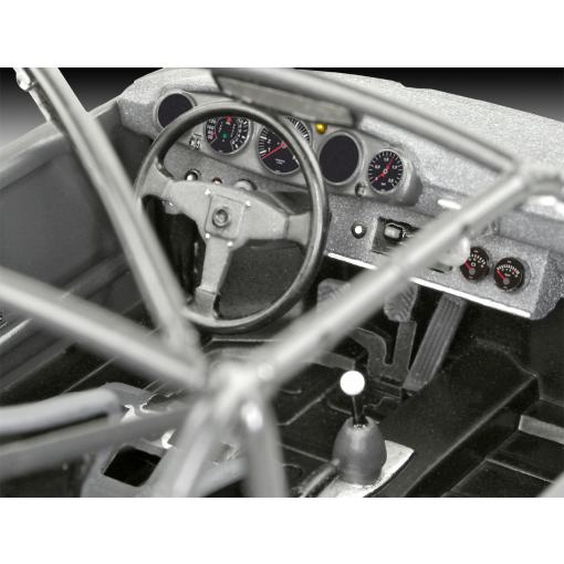 Revell Porsche 934 RSR "Vaillant"