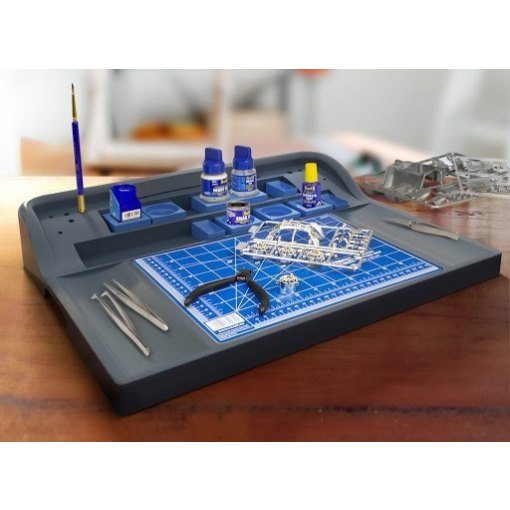 Revell Work Station
