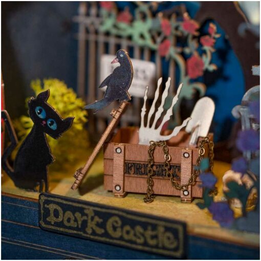 Rolife Secret Garden Dark Castle DS023 met verlichting