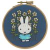 Pako Nijntje in bloemen veld inclusief borduurring Vrij borduren (pakket)
