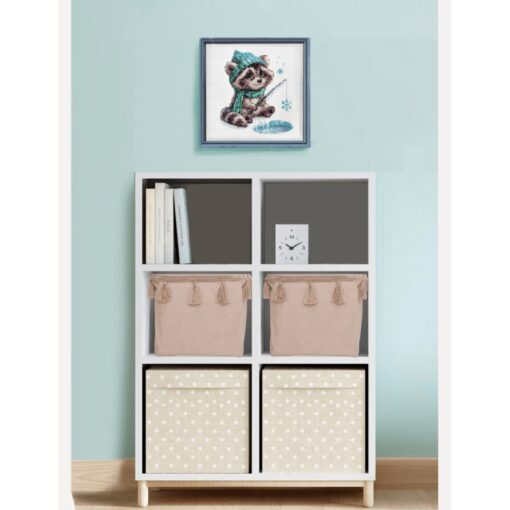 Aine Curious Raccoon A1017 borduren (pakket)