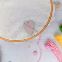 Wizardi Needle Minder / Naaldhouder Roze hartje