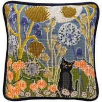 Bothy Threads Liane Payne Teasel Fields TLP2 Petit Point kussen borduren