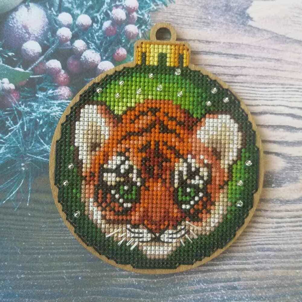 Wonderland Crafts Kerstbal borduren tijger FLW-011 - Afbeelding 3