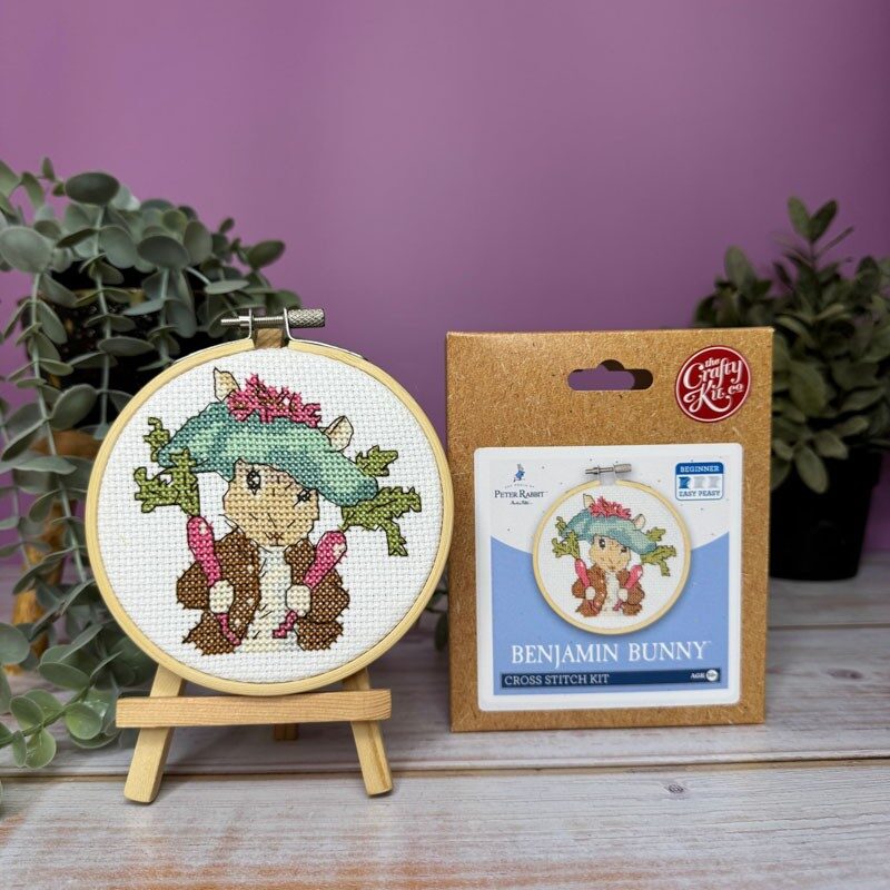 The Crafty Kit Company Benjamin Bunny CSKBP-021 inclusief borduurring