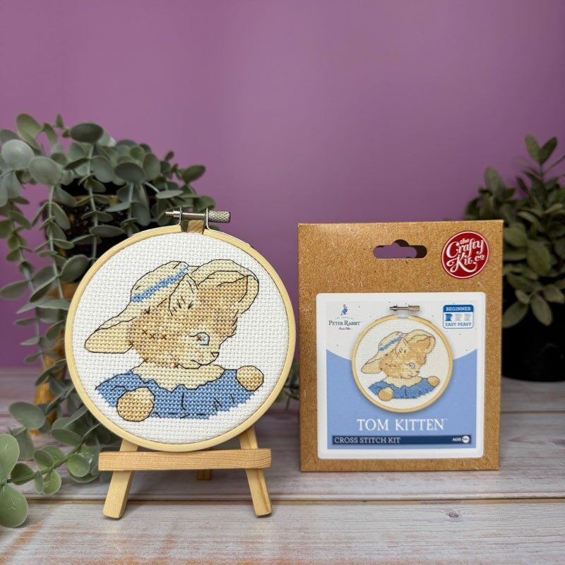 The Crafty Kit Company Tom Kitten CSKBP-020 inclusief borduurring