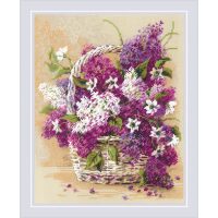 RIOLIS Basket of Lilacs 2359 borduren (pakket)